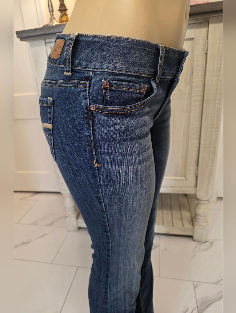 American Eagle Outfitters Dark Blue Flared Jeans - Picture 6 of 8